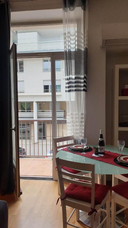 Hibiscus Apartment Annecy Dış mekan fotoğraf